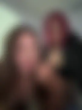 roouse: διαδικτυακό σόου στην κάμερα