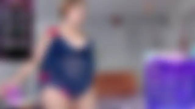 linapalacios: διαδικτυακό σόου στην κάμερα