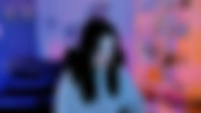 liana_kisses Live chatroom