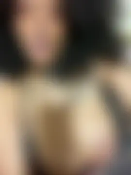 CelesteDupuis élő XXX-chatje