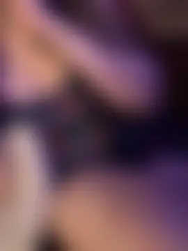 Yaraa8 在線直播表演