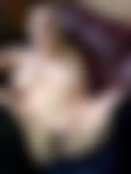 Bella_Squirts' Webcam Show