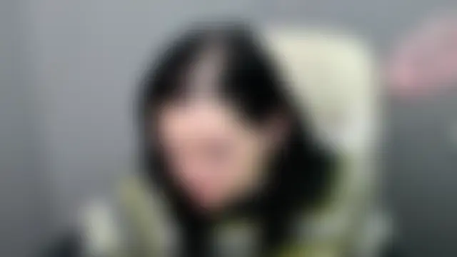 دردشة LauraFinn الجنسية المباشرة