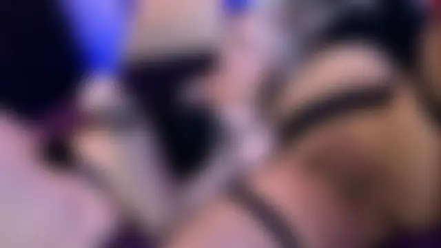 Show de 2_girls_1_dick na webcam