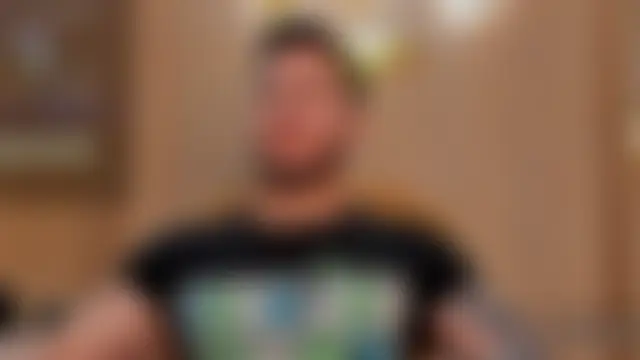 Pokazy przed kamerką – George_Diesell