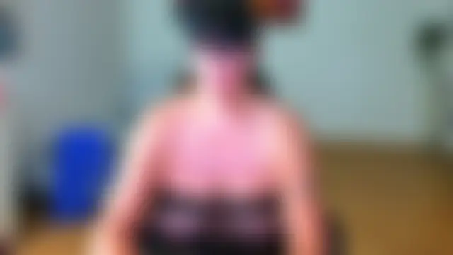 Sylly Adlı Modelin Canlı XXX Sohbeti