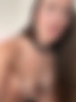 EllaMae Live Chatrum