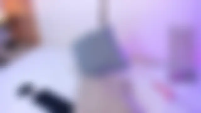 Chat soba uživo modela EmmiHops