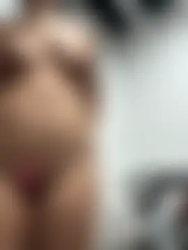 แชท XXX สดของ EMILIIA_RICHTER__