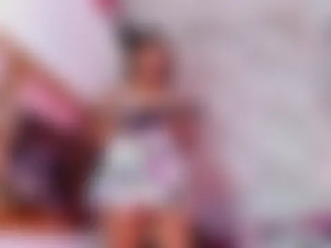 Chat XXX en directo de EllyBloom