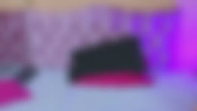 Missy_22_ Live Chatraum