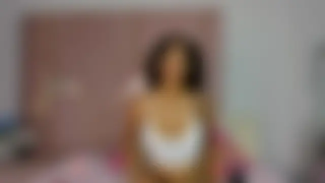 angiexht Adlı Modelin Canlı Sohbet Odası