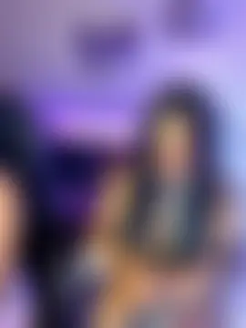 Annie_Alicee Adlı Modelin Canlı Sohbet Odası