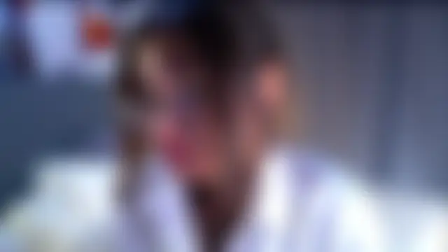 NelleMihalko élő chatszobája