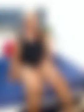 BUBBLEBUTT-CHICK Chat Room in diretta