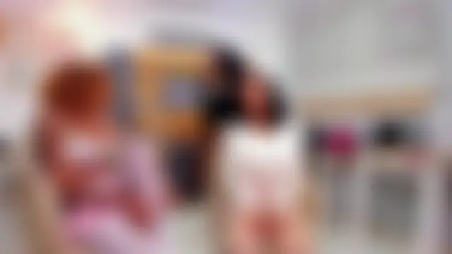 Franshesca_HotxxX: διαδικτυακό σόου στην κάμερα