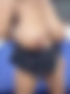 Bellyclub: διαδικτυακό σόου στην κάμερα