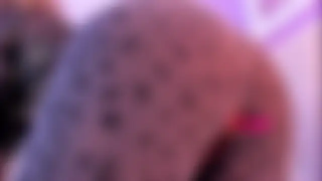 Charlotte11-11のウェブカメラショー