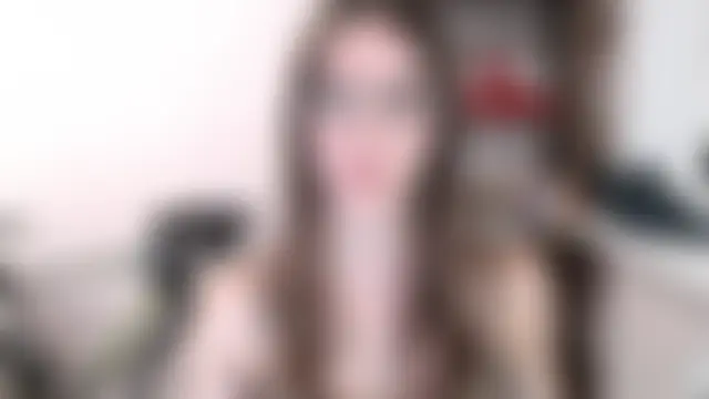 love_megi Chat Room in diretta