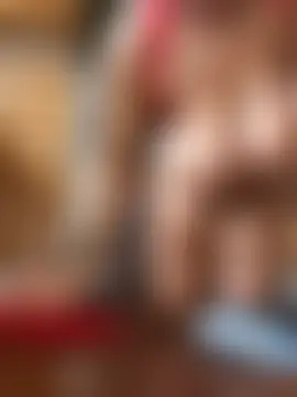 LittleMissEeve – Naživo chatovacia miestnosť