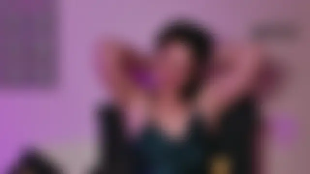 Pokazy przed kamerką – Witch_in_Velvet