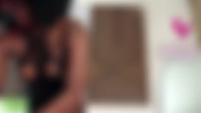 aidaadams: δωμάτιο απευθείας συνομιλίας