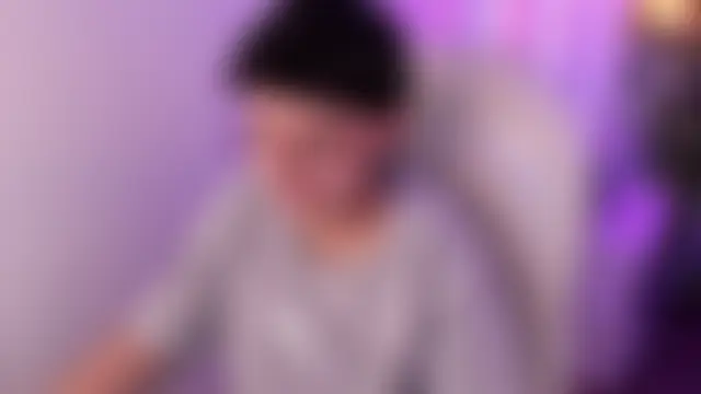 Nathaly_ds élő chatszobája