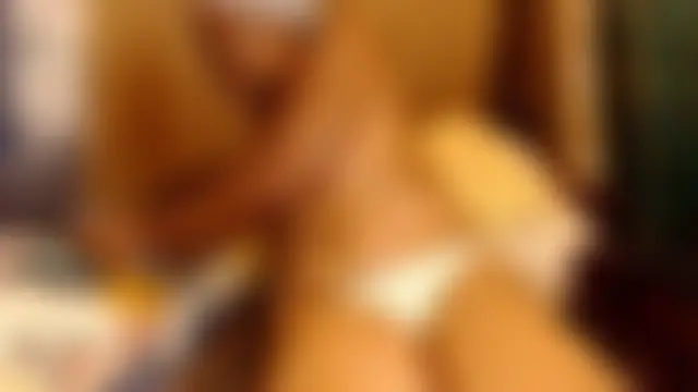 NaughtyGranny: διαδικτυακό σόου στην κάμερα