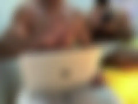 CasadoLutadorBigStuds 在線直播表演