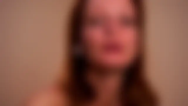 Pokój czatu na żywo – Liuba_Fox