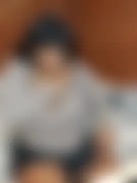 Pertunjukan Kamera Web Lilybanx