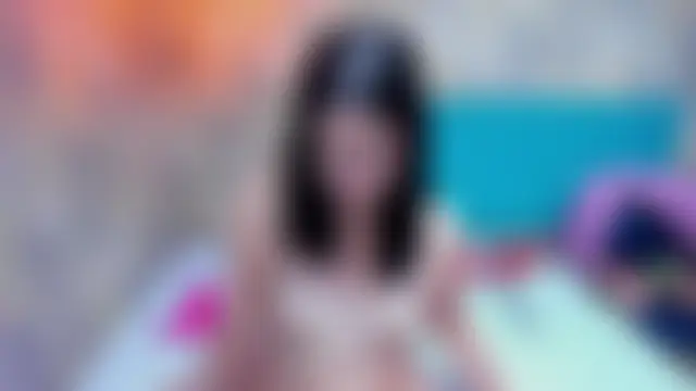 AdaFawxx Chat Room in diretta