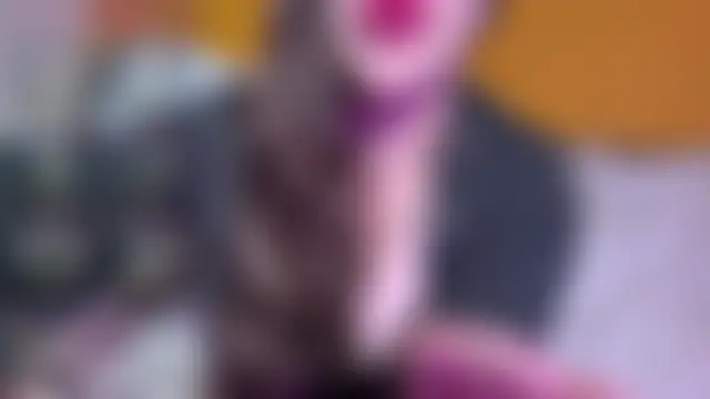 Pokazy przed kamerką – Elinatiranda