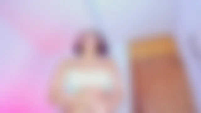 Emily_Coper18 élő chatszobája