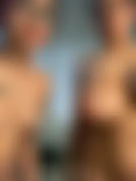 Chat soba uživo modela Emmy_And_Luna