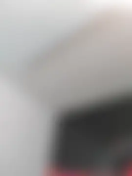 Elinaax: διαδικτυακό σόου στην κάμερα