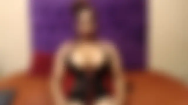 EBONYBUSTYYn Live XXX chat