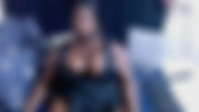 CyanBitch Show in webcam