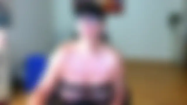 Sylly Adlı Modelin Web Kamerası Şovu