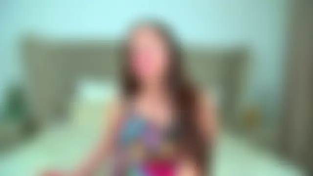 Živá chatovací místnost ElinaBellucci