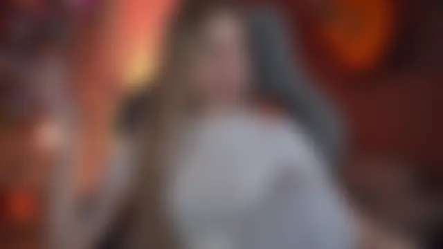 Chat soba uživo modela EllieCutes