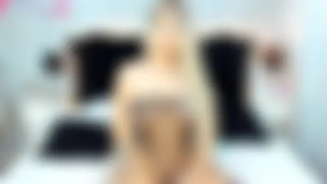 ViictoriaGrey Chat Room in diretta