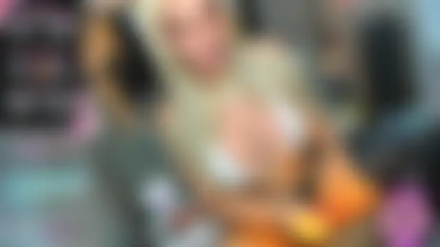 MISTRESS_x_Nathalie: διαδικτυακό σόου στην κάμερα