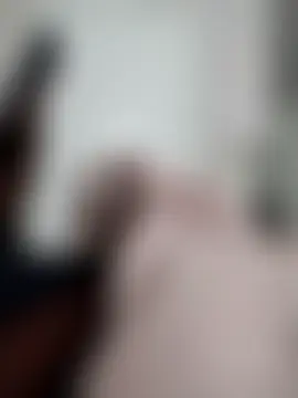 makeherfeelg's Live Chat Room