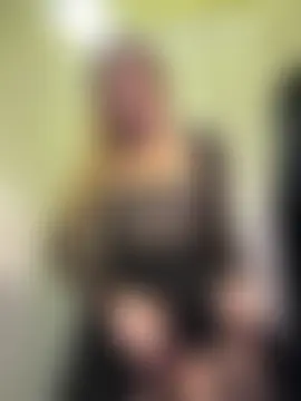 Liza_risky Chat Room in diretta