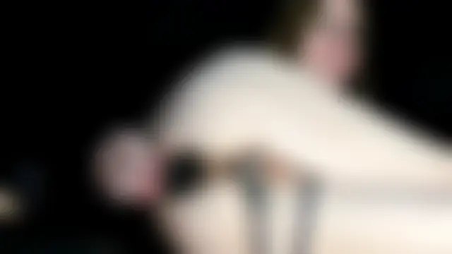 Naughty__Slave élő chatszobája