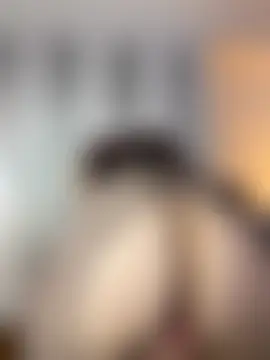 ห้องแชทสดของ EmmaaCastro