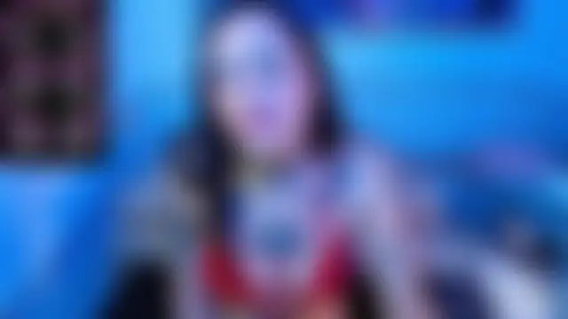 Roxanne_vale Adlı Modelin Canlı XXX Sohbeti