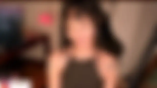 Nati____ Adlı Modelin Canlı XXX Sohbeti