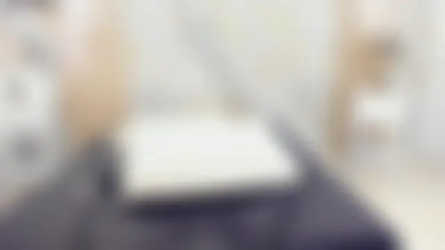 Show modela AprillRoss na web-kameri